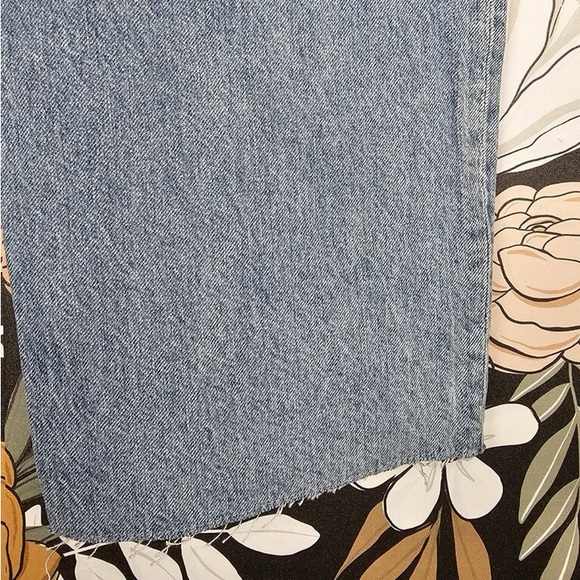 A&F Ultra High Rise Paper-bag Waist Mom Jean Women Size 29 (Short) 80s 90s Style - Picture 8 of 9